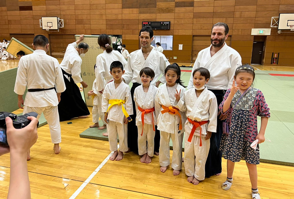 Some of our children members with Takeda Daiyu Sensei, during the 8th Totsuka Budo Demonstration.