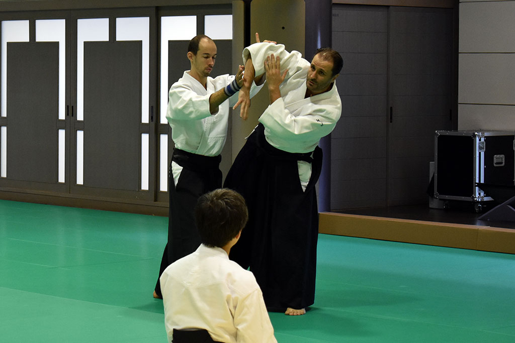 Using the back leg when receiving a technique is crucial to keep balance, a straight spine, and conserve energy.