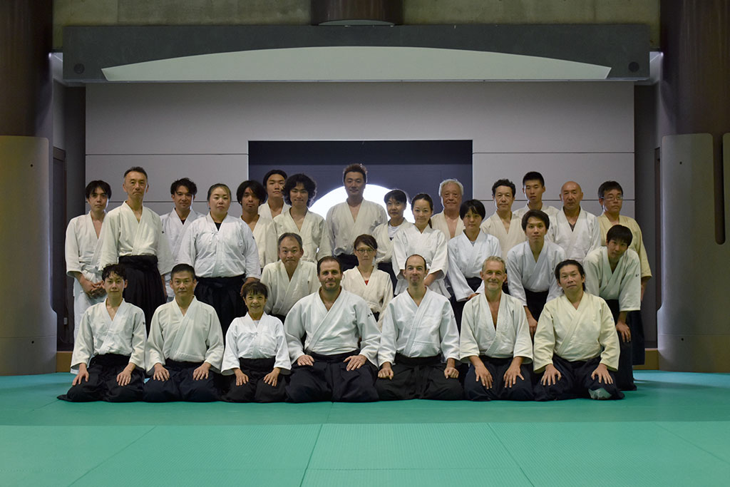 Group photo after Guillaume Erard's class